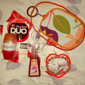 Orange/red set 🧡❤️- socks, chapstick, bracelets